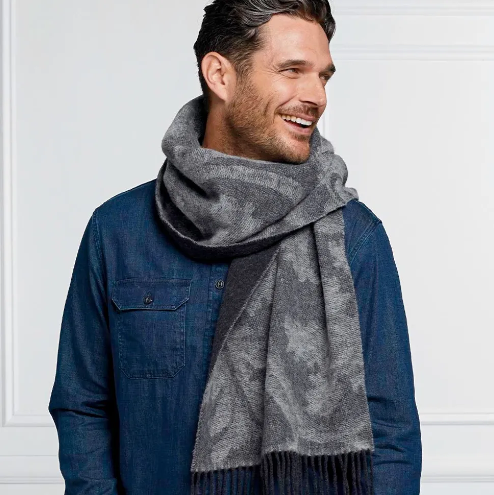 Roman Acanthus Scrolls Reversible Unisex Wool Scarf